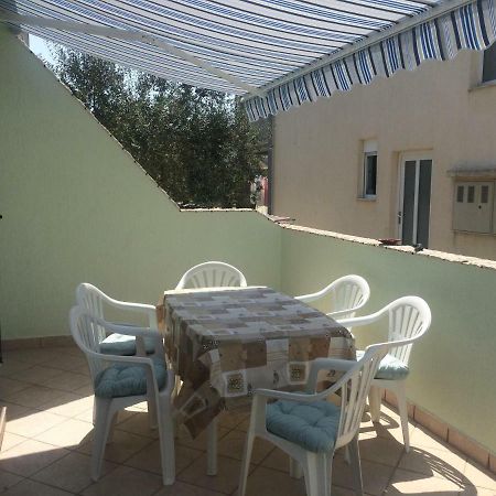 Palit Obiteljski Apartman Filip U Blizini Plaze Za Djecu מראה חיצוני תמונה